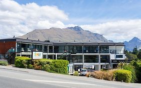 Four Seasons Motel